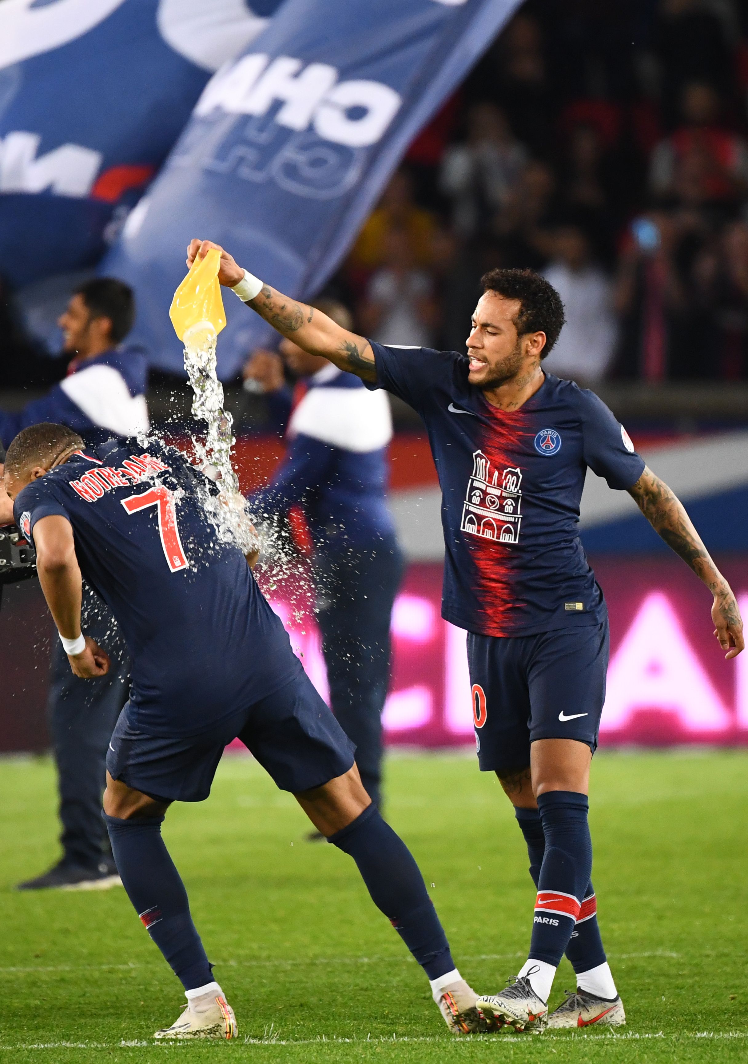 国米冬窗转会全靠他了？