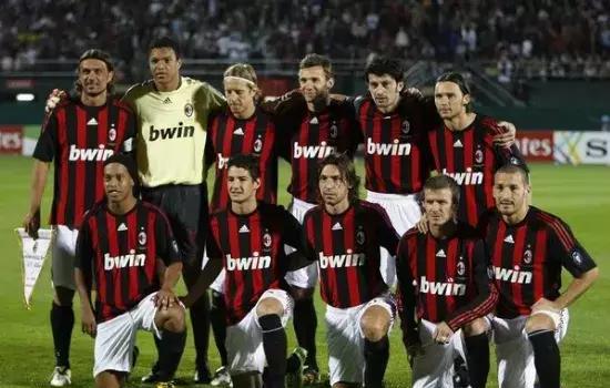 勒布朗·詹姆斯出战吗 湖人对阵雄鹿伤病报告