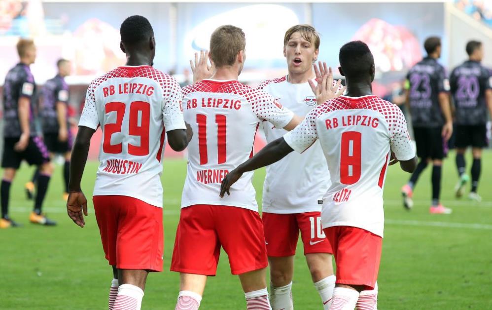 《最终幻想7EC》×《尼尔》联动预告来袭，11.27登场！