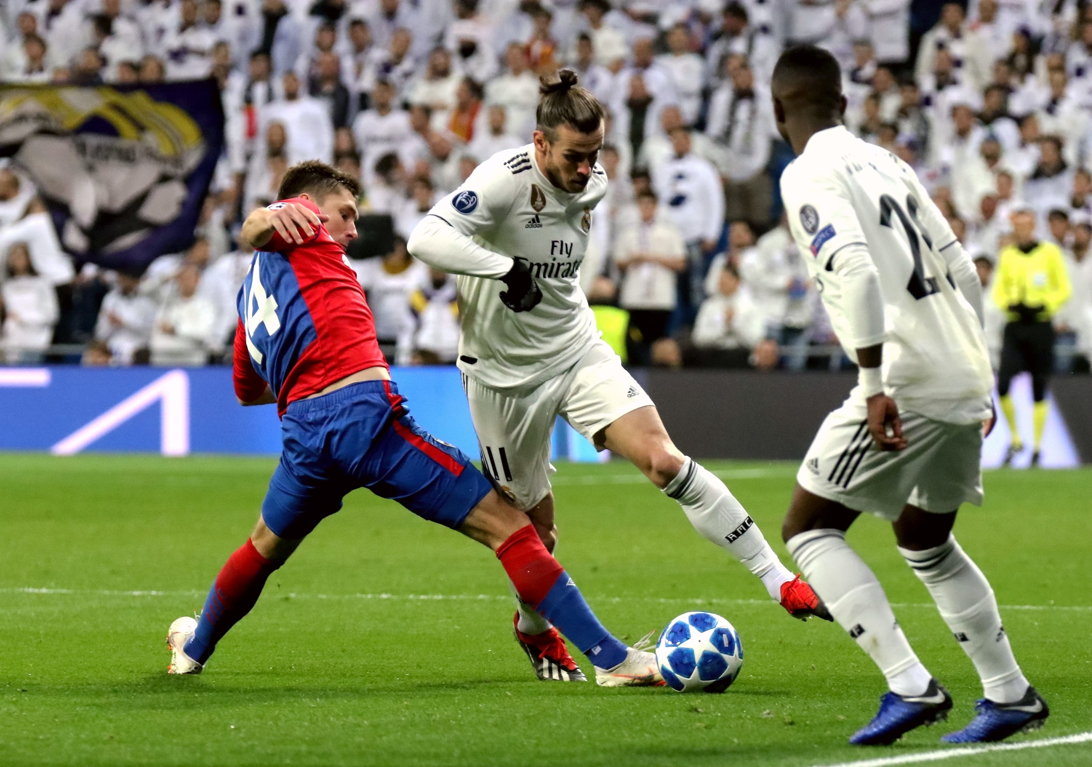 IG2-1击败WBG拿下第9胜！Gala招牌卡莎乱杀，theshy格温猛如战神