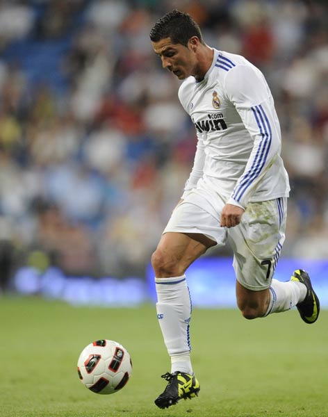 谢尔基传射赖因德斯破门 曼城2-1诺丁汉森林