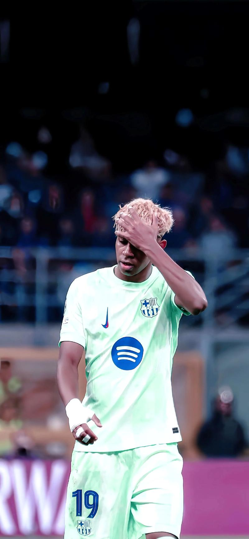 郭昊文双手炸筐领衔12月28日CBA五佳球