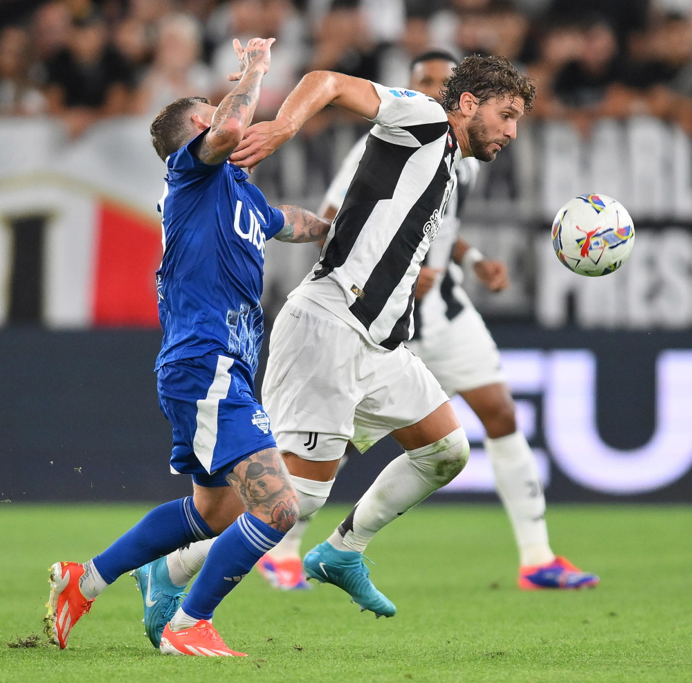 屠版日本二次元精神故乡的大脸原来是她！